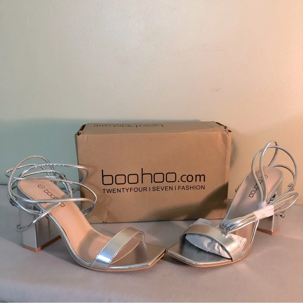 Women’s lace up silver, high heels, Size 7/7.5 - Picture 4 of 7
